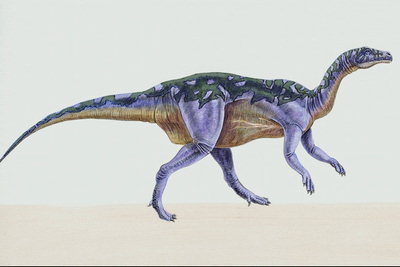 Динозавр ярко-фиолетового цвета