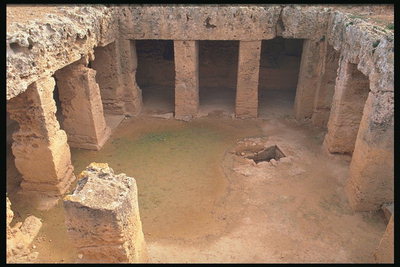 На раскопках древних поселений на Ближнем Востоке