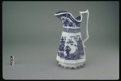 Ceramic pitcher. Cut wall Countess