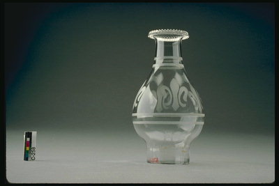 Vase with transparent walls