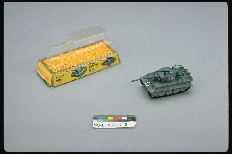 Tank. Mobile Spielzeug