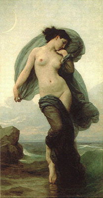 Meitene ar mantija jūras viļņus uz krastu