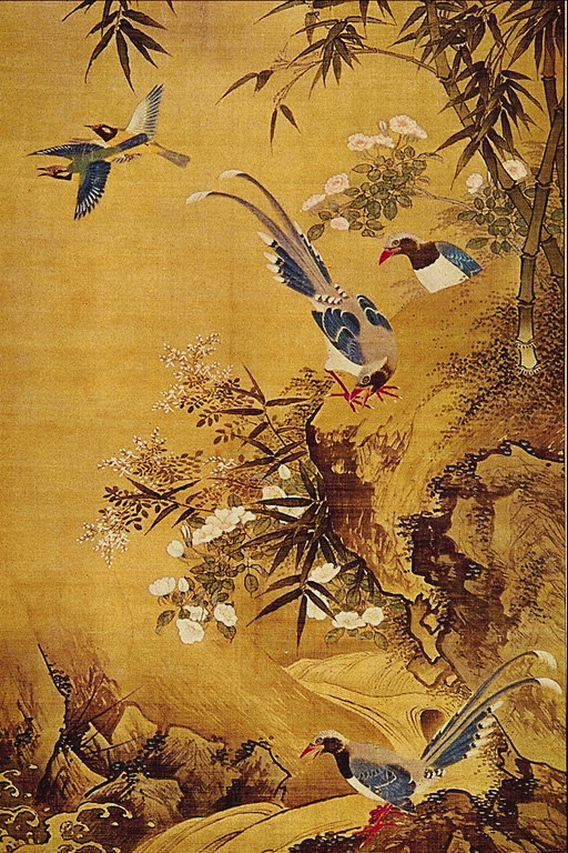 Păsările cu cozi lungi şi un albastru cu pene aripi