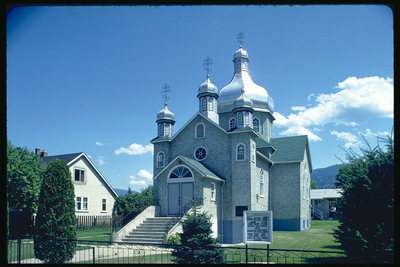 Kerk in tinten blauw