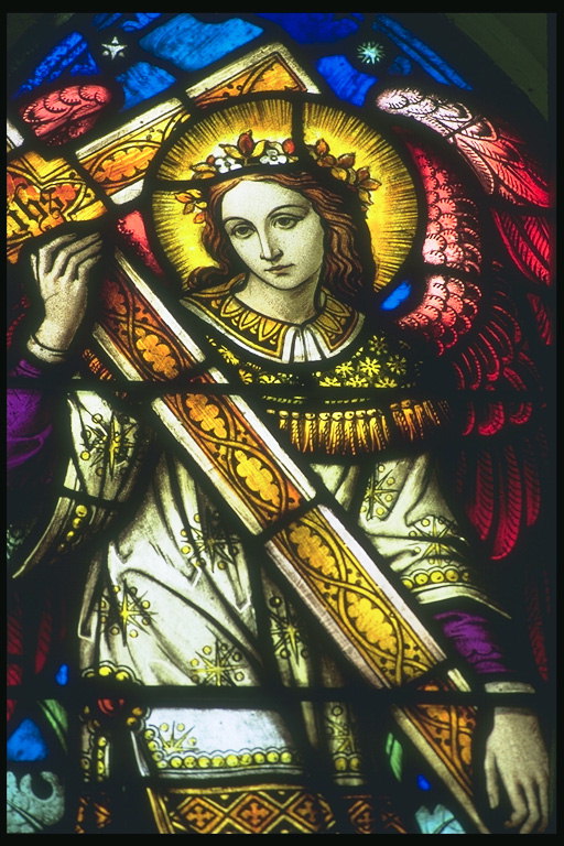 Angel with a cross in the hands of