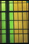 Luz verde e amarela de caixas de vidro