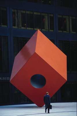 Червен куб