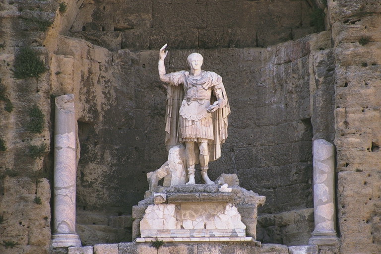 Piemineklis Caesar