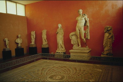 La collection de statues dans les musées
