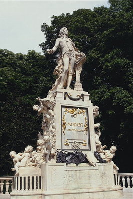 Mozart-Denkmal