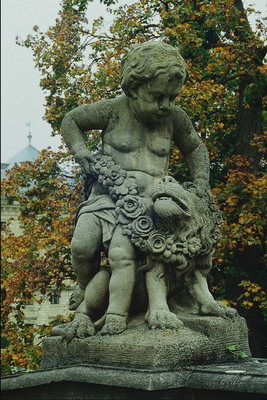 Скульптура. Укротитель льва