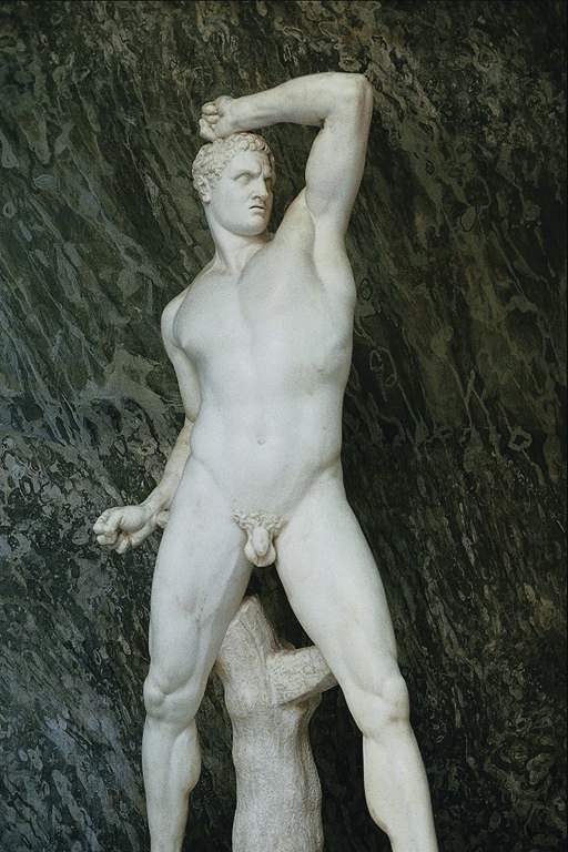Die Statue der jungen Männer.