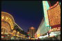 Ночная улица с казино в Лас-Вегасе