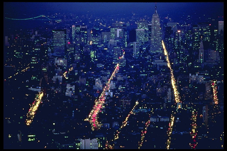 Foto no nakts Ņujorkā no augšas