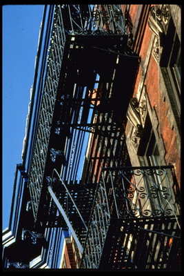 Фото чёрного гетто в Нью-Йорке