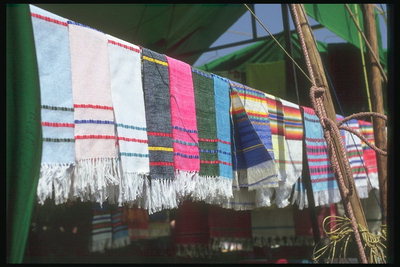 Magbenta ng tablecloths, at tuwalya