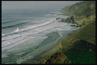 Калифорния. Неспокойное море