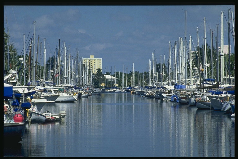 Florida. Boote in der Bucht