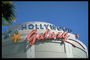 Надпись Голливуд на здании