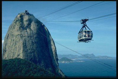 The cable car to the rock