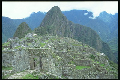 Penggalian di kota kuno di atas gunung