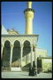 Двор мечети с посетителями