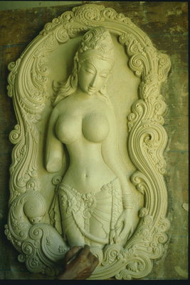 Скульптура женского божества