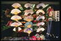 Японские вееры продаются на рынке города