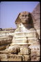 Sphinx på bakgrund av pyramiderna