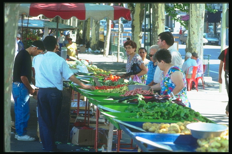 На овощном рынке