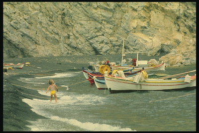 Лодки у берега