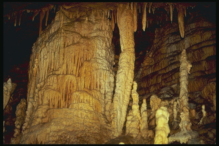 Пещерные дома