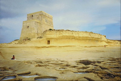 Крепость среди песка