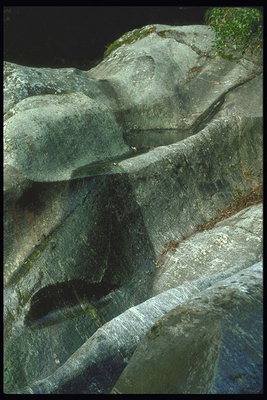 Каменные изгибы