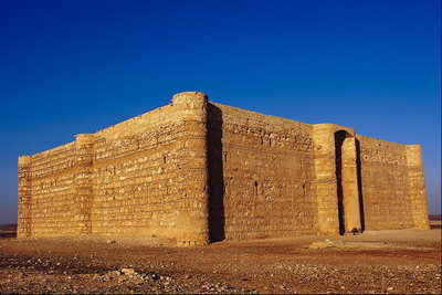 Древняя песчаная крепость 
