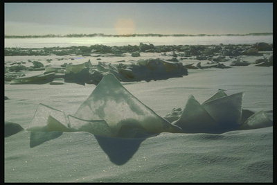 Пирамида изо льда