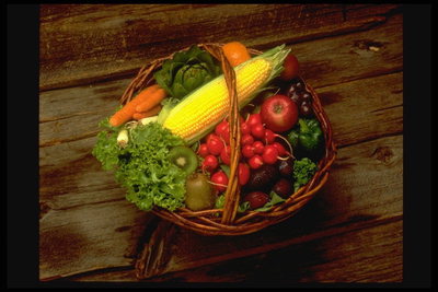 Корзина витаминов. Овощи и фрукты
