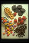 Арахис, морские камешки, шоколад