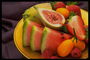 Витаминизированый завтрак. Арбуз, клубника, малина и цитрусовые