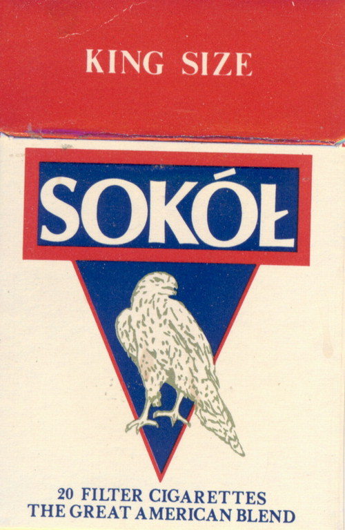 Сигареты SOKOL с рисунком сокола на пачке 