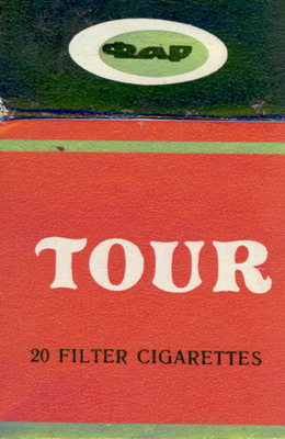 Пачка  красного цвета. Сигареты TOUR