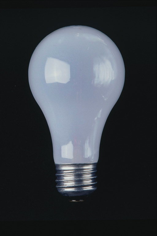 Лампочка со стеклом белого цвета