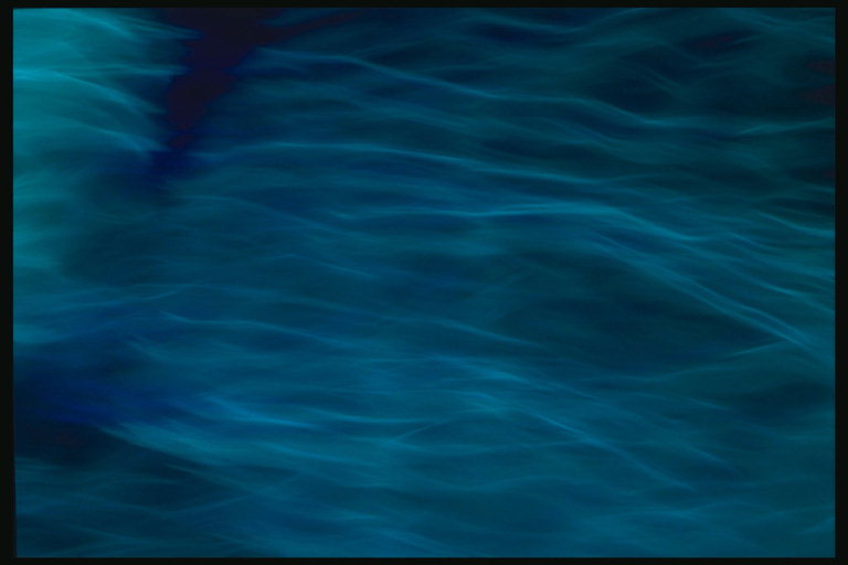 Тема текстуры - тёмно-синяя морская волна