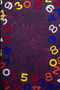 Разноцветные цыфры на темно-фиолетовом фоне