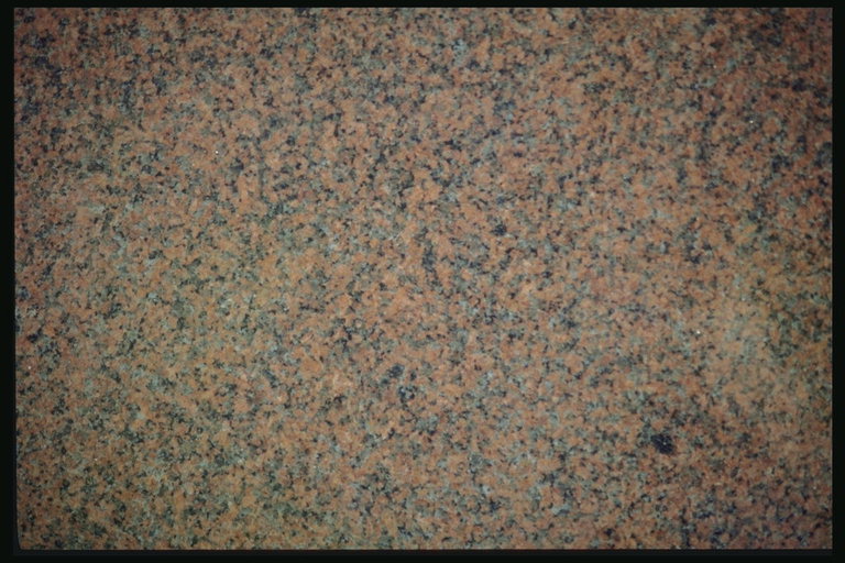 Slab granit brun