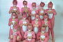 Holky v růžové šaty Cubs