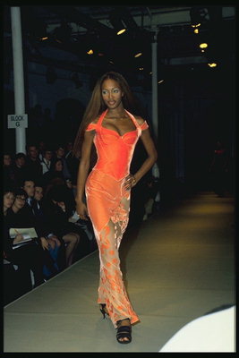 Orange dress dengan korset. Semi-rok