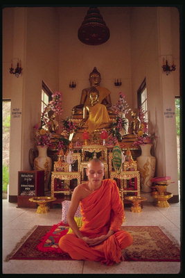 Pielūgšana of Buddha
