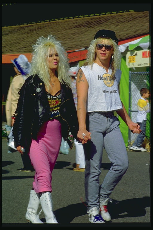 Two blondes are walking city