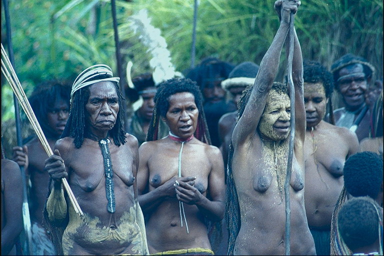 Женское племя